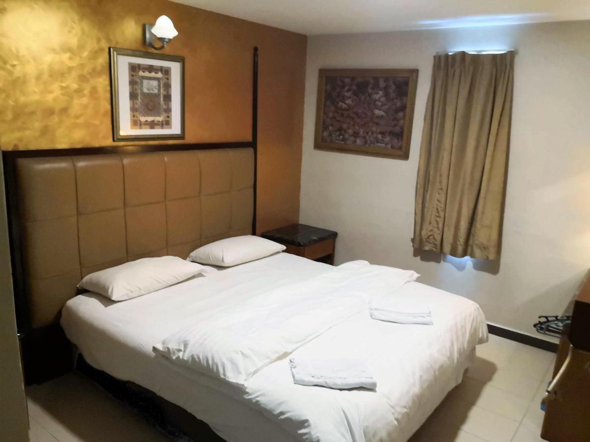 Hotel Bliss Skudai Eksteriør billede